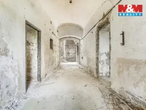 Prodej komerčního pozemku, Zvoleněves, 18500 m2