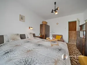 Prodej rodinného domu, Tetín, 130 m2