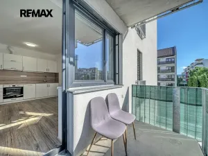 Pronájem bytu 1+kk, Poděbrady, Nerudova, 31 m2
