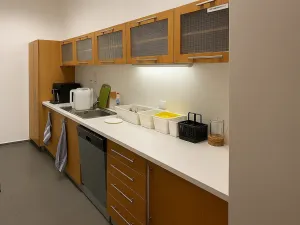 Pronájem kanceláře, Praha - Libeň, U libeňského pivovaru, 384 m2