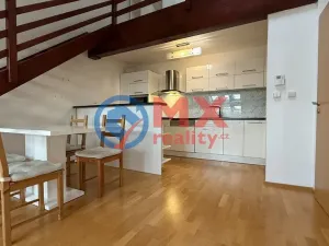 Pronájem bytu 2+kk, Praha - Holešovice, Ortenovo náměstí, 85 m2