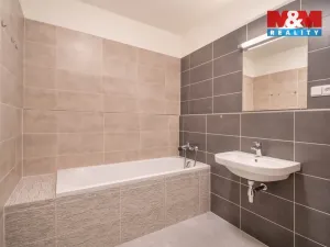 Pronájem bytu 2+kk, Praha, U Hostavického potoka, 72 m2