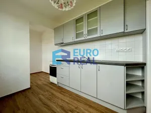 Pronájem bytu 2+1, Praha - Modřany, U zastávky, 55 m2