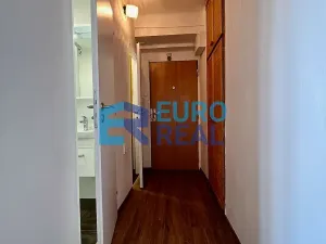 Pronájem bytu 2+1, Praha - Modřany, U zastávky, 55 m2
