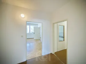 Prodej bytu 3+1, Jindřichův Hradec, sídliště Vajgar, 81 m2
