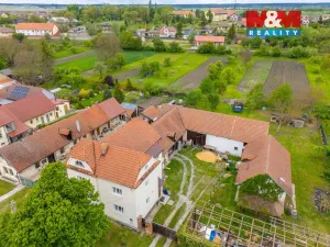 Prodej rodinného domu, Oskořínek, Novodvorská, 400 m2