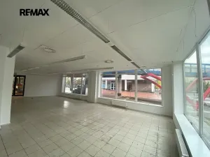 Pronájem obchodního prostoru, Praha - Stodůlky, Sluneční náměstí, 105 m2