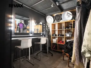 Prodej obchodního prostoru, Praha - Troja, Vřesová, 240 m2