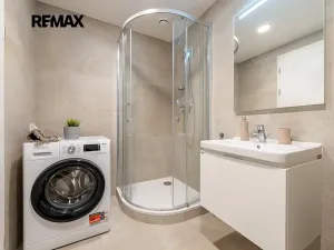 Pronájem bytu 1+kk, Praha - Hloubětín, Poděbradská, 37 m2
