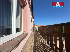 Pronájem kanceláře, Kadaň, Mírové náměstí, 21 m2