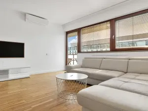 Pronájem bytu 2+kk, Praha - Karlín, Rohanské nábřeží, 52 m2