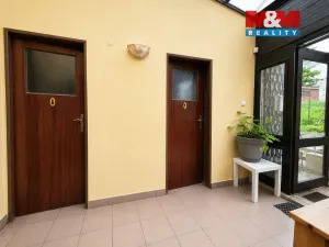 Pronájem restaurace, Úvaly, Nerudova, 250 m2