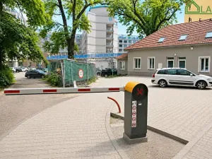Pronájem garážového stání, Brno, Koliště, 15 m2