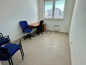 Pronájem obchodního prostoru, Napajedla, 2. května, 11 m2