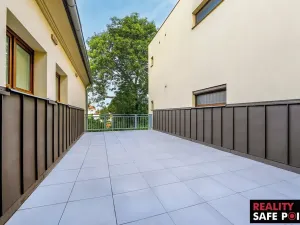 Prodej ubytování, Dobřany, Lipová, 820 m2