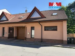 Pronájem rodinného domu, Pardubice, Labská, 200 m2