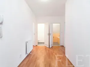Prodej bytu 2+kk, Praha - Kbely, Pod Nouzovem, 56 m2