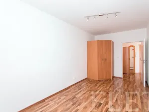 Prodej bytu 2+kk, Praha - Kbely, Pod Nouzovem, 45 m2