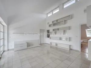 Prodej kanceláře, Křižanov, Benešovo náměstí, 530 m2