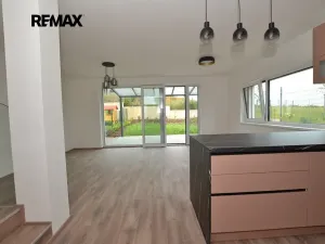 Pronájem rodinného domu, Plzeň, Srncová, 118 m2