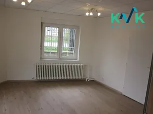 Pronájem bytu 1+1, Karlovy Vary, Jáchymovská, 46 m2