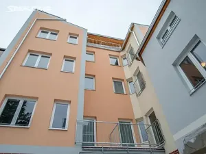 Pronájem bytu 1+kk, Praha - Hlubočepy, Na Zlíchově, 23 m2