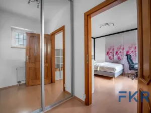 Prodej rodinného domu, Praha - Dolní Počernice, Listopadová, 242 m2
