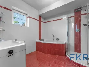Prodej rodinného domu, Praha - Dolní Počernice, Listopadová, 242 m2