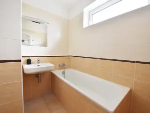 Prodej bytu 3+kk, Praha - Hostivař, náměstí Přátelství, 65 m2
