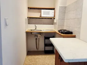 Pronájem bytu 1+1, Praha - Smíchov, Grafická, 36 m2