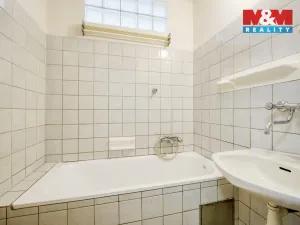 Prodej bytu 1+1, Plzeň - Božkov, Barákova, 38 m2