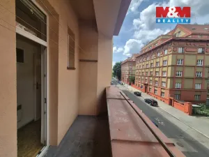 Pronájem bytu 1+kk, Praha - Holešovice, Stupkova, 31 m2