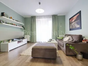Pronájem bytu 2+kk, Praha - Košíře, Plzeňská, 45 m2