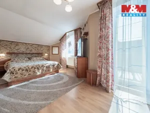 Pronájem rodinného domu, Praha - Ďáblice, Markvartická, 220 m2