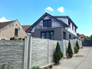 Prodej rodinného domu, Břežany II, 160 m2