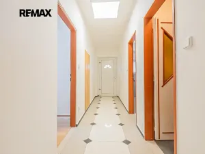 Prodej činžovního domu, Kladno, Uhelná, 301 m2
