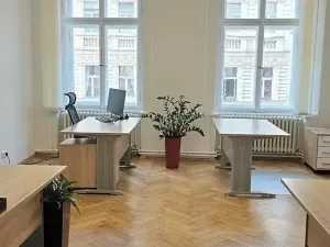 Pronájem kanceláře, Praha - Karlín, Sokolovská, 49 m2