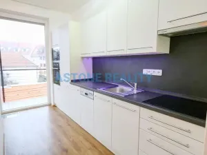 Pronájem bytu 2+kk, Praha - Vršovice, Košická, 69 m2