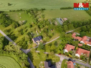 Prodej pozemku pro bydlení, Chroustovice - Mentour, 1596 m2