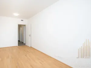 Pronájem bytu 2+kk, Praha - Vysočany, Smržových, 58 m2