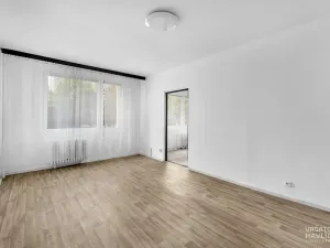 Pronájem bytu 3+1, Hradec Králové, Pod Zámečkem, 79 m2
