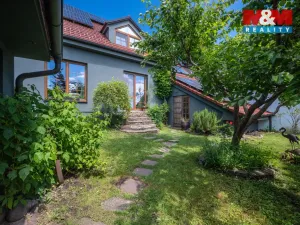 Prodej rodinného domu, Hovorany, 262 m2