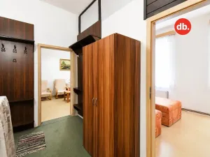 Pronájem bytu 2+1, Karlovy Vary, Krále Jiřího, 58 m2