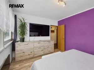 Prodej bytu 3+1, Červený Újezd, U Okálu, 62 m2