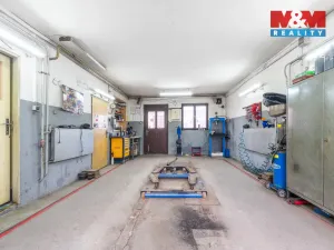 Prodej garáže, Vsetín, Nepřejov, 240 m2