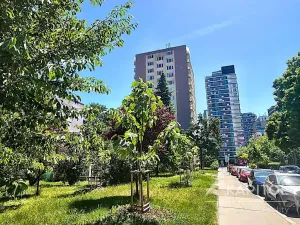 Prodej bytu 1+kk, Praha - Malešice, Počernická, 24 m2