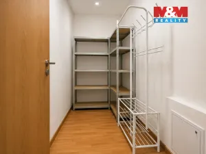 Prodej bytu 1+kk, Karlovy Vary - Drahovice, Mattoniho nábřeží, 45 m2