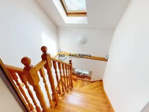 Pronájem rodinného domu, Psáry, U Potoka, 163 m2