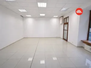 Pronájem obchodního prostoru, Karlovy Vary, Dr. Davida Bechera, 55 m2