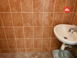 Pronájem obchodního prostoru, Karlovy Vary, Dr. Davida Bechera, 55 m2